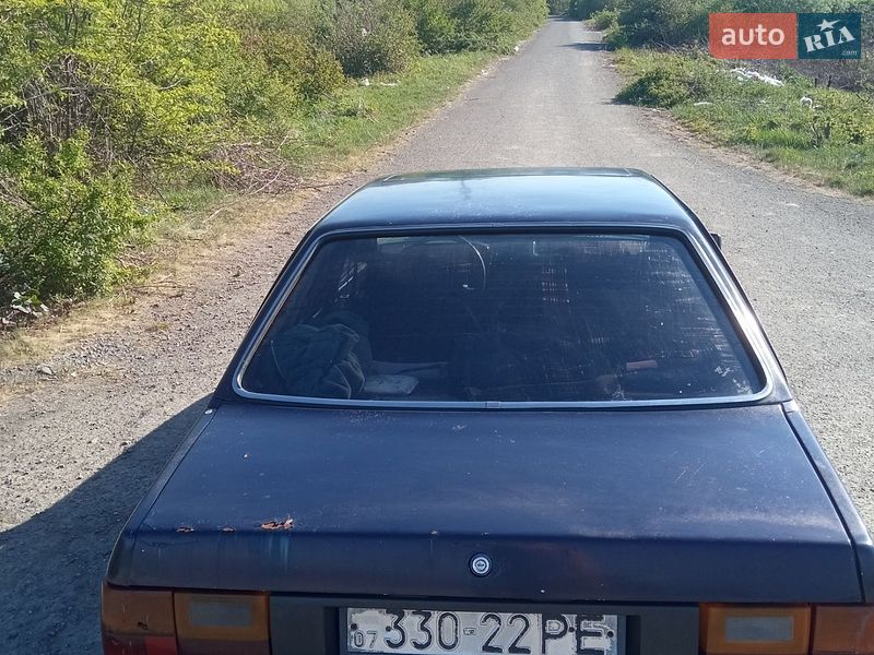 Седан Audi 80 1985 в Виноградові