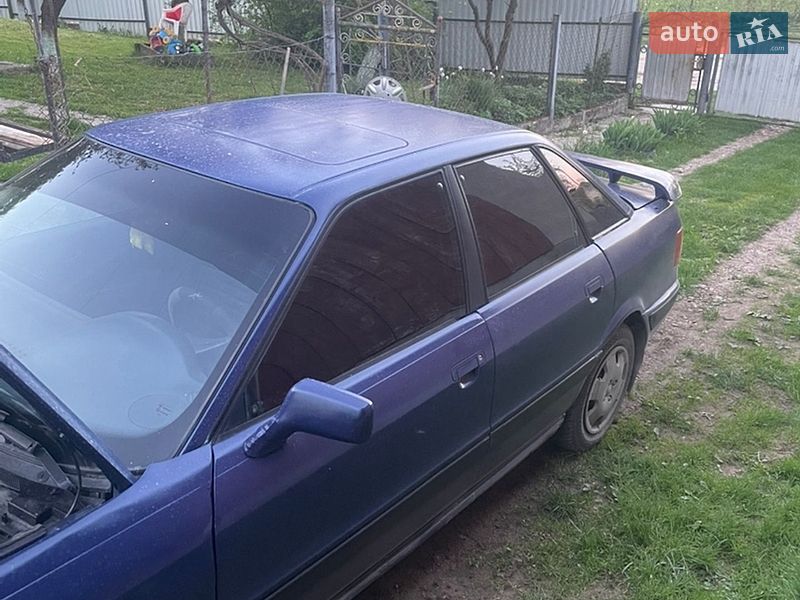 Седан Audi 80 1988 в Рогатині