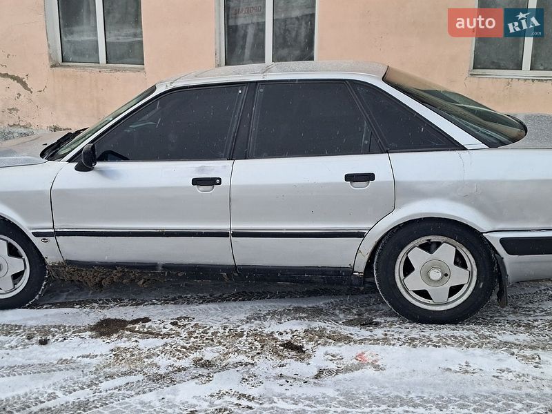 Седан Audi 80 1994 в Василькове