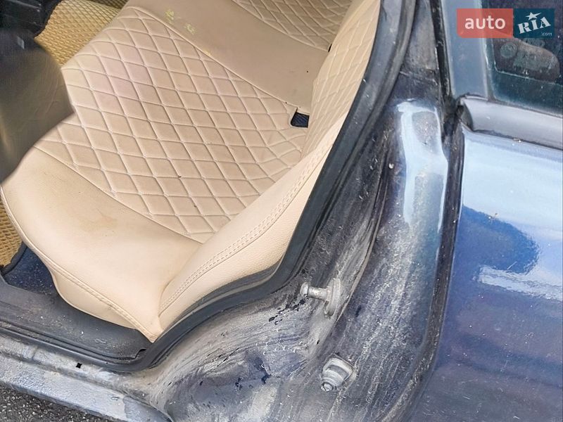 Седан Audi 80 1993 в Киеве