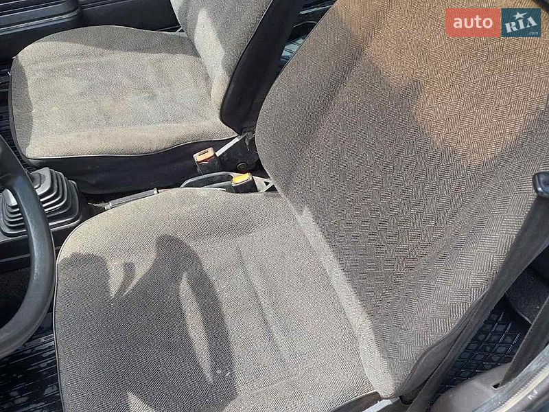 Седан Audi 80 1984 в Володимирі