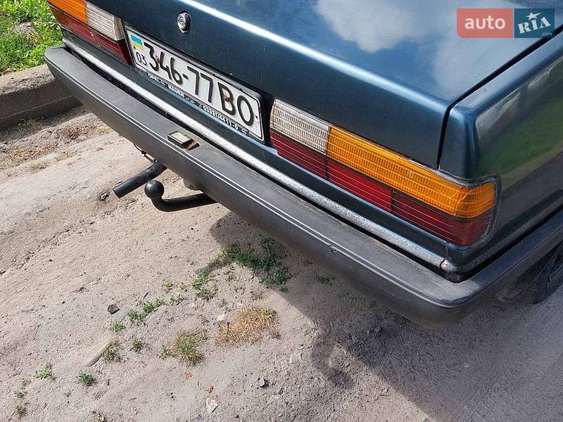 Седан Audi 80 1984 в Володимирі