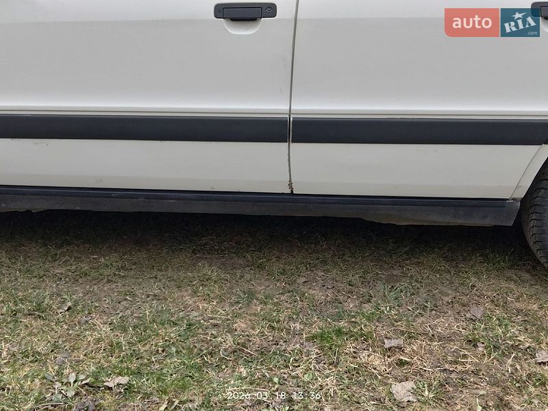 Седан Audi 80 1988 в Надворной