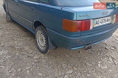 Седан Audi 80 1988 в Ивано-Франковске