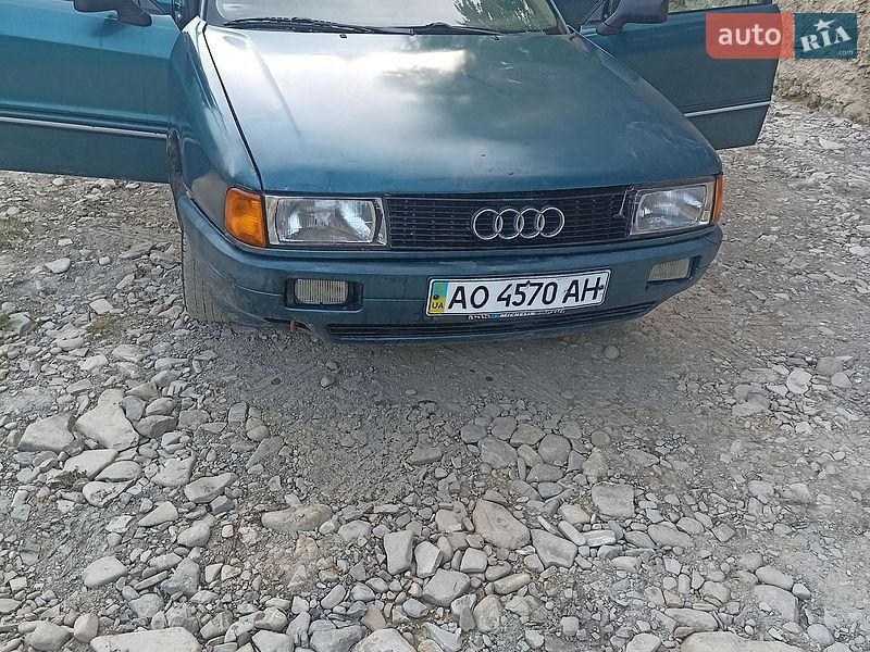Седан Audi 80 1988 в Ивано-Франковске