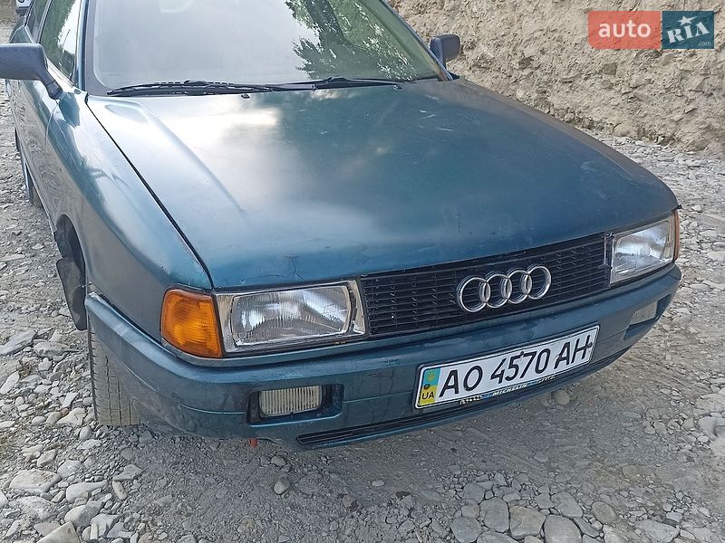 Седан Audi 80 1988 в Ивано-Франковске