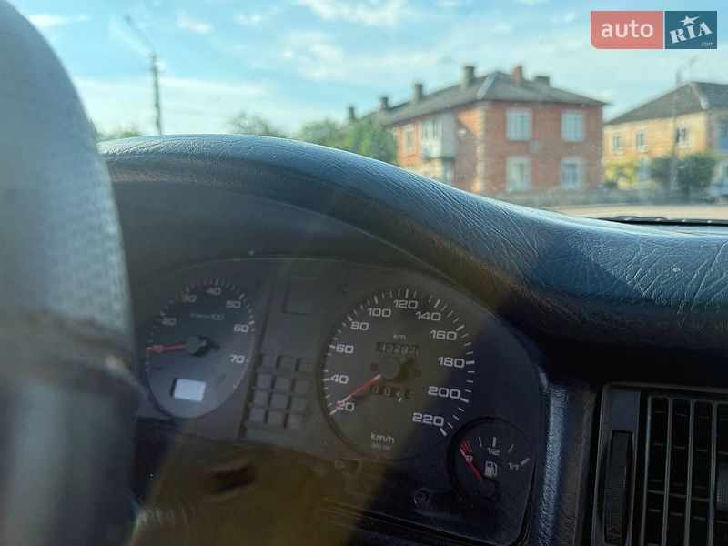 Седан Audi 80 1990 в Овручі