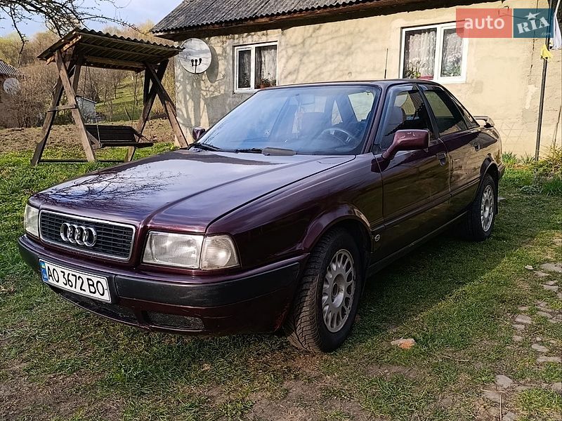 Седан Audi 80 1993 в Нижніх Воротах