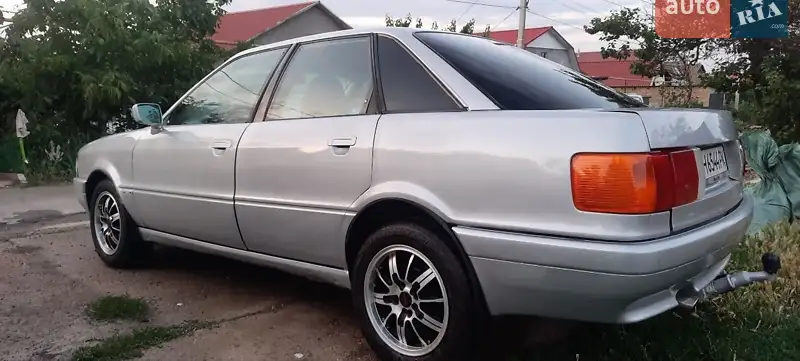 Audi 80 1988 VIN WAUZZZ89ZJA163886 фото оголошення 11 з 50