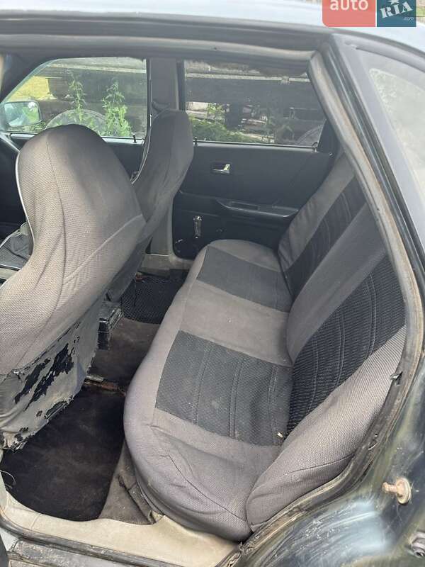 Седан Audi 80 1987 в Миргороде