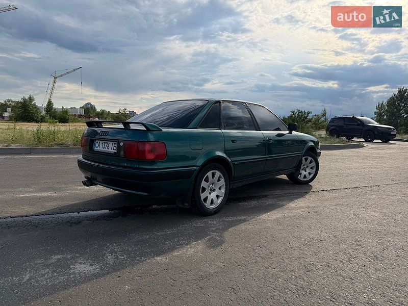 Седан Audi 80 1993 в Черкасах