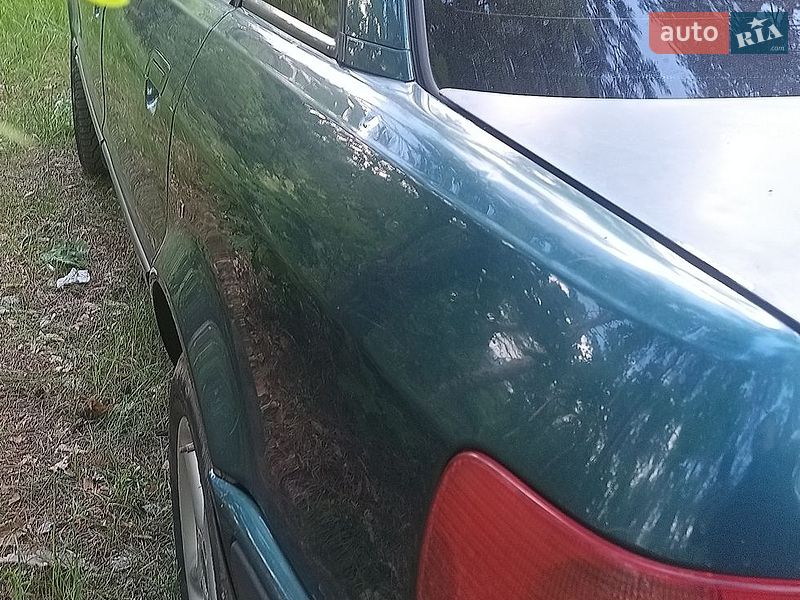 Седан Audi 80 1993 в Києві