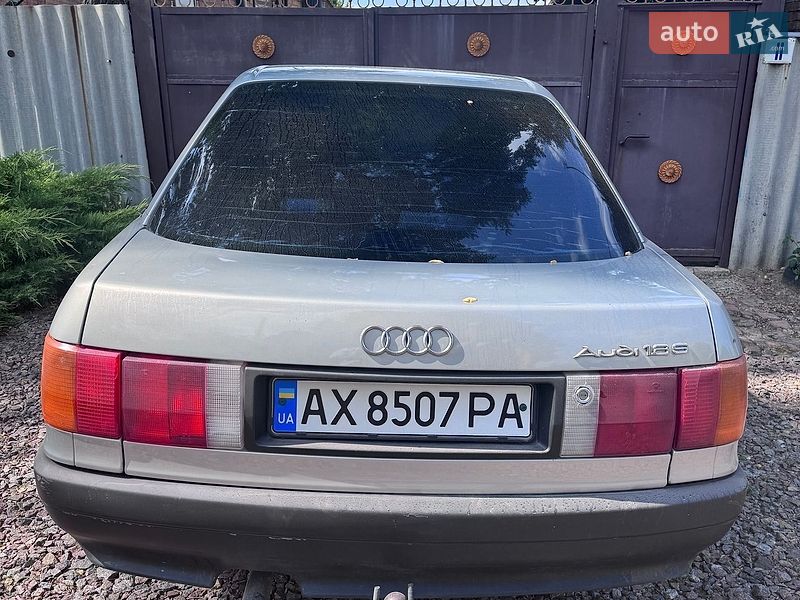 Седан Audi 80 1988 в Харкові