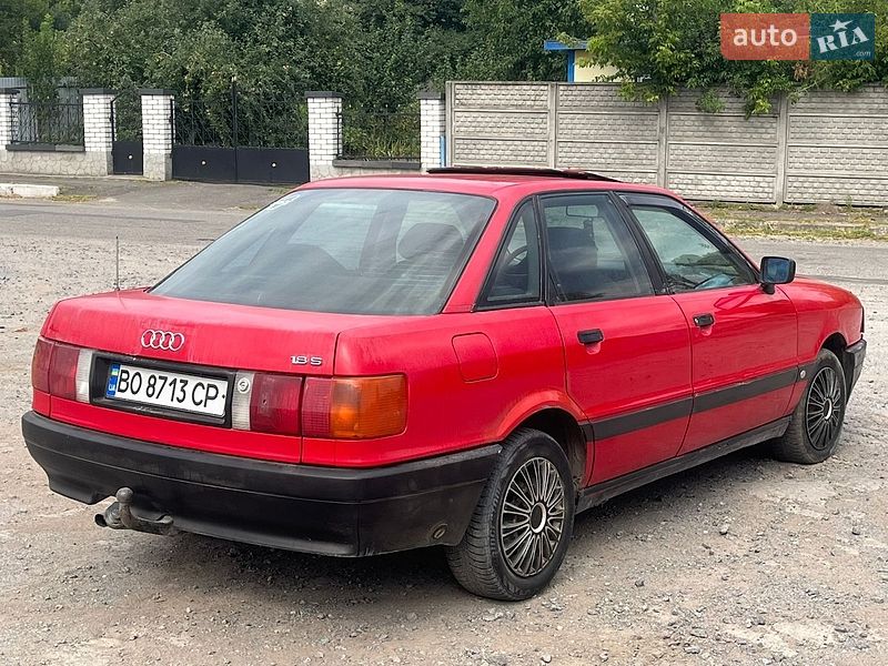 Седан Audi 80 1991 в Теофиполе
