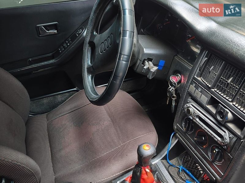 Седан Audi 80 1988 в Николаеве