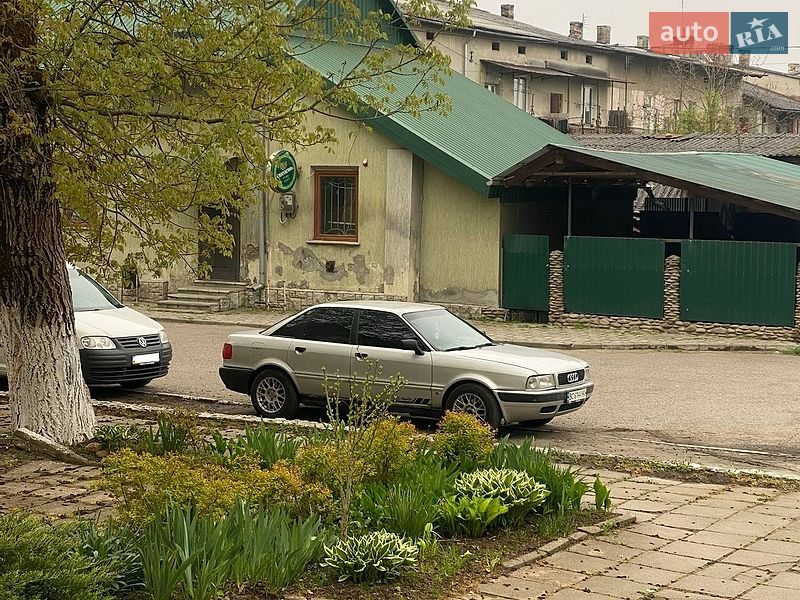 Седан Audi 80 1993 в Львове