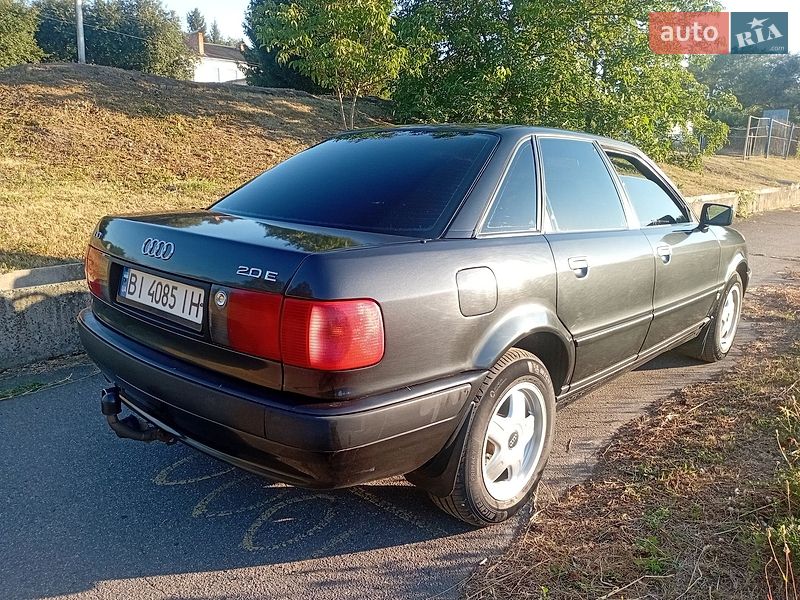 Седан Audi 80 1994 в Гадячі