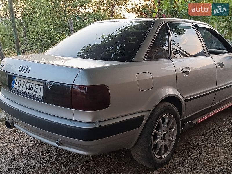 Седан Audi 80 1994 в Ужгороде