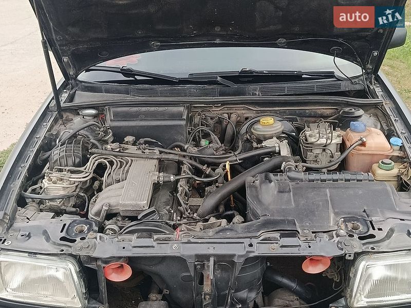 Седан Audi 80 1993 в Кременчуці