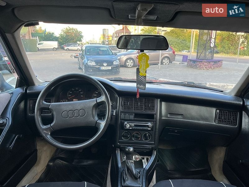 Седан Audi 80 1988 в Ровно