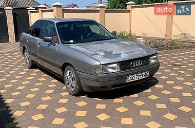 Седан Audi 80 1987 в Виноградові