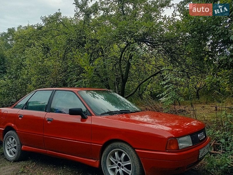 Седан Audi 80 1987 в Чернівцях