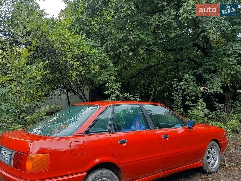 Седан Audi 80 1987 в Чернівцях