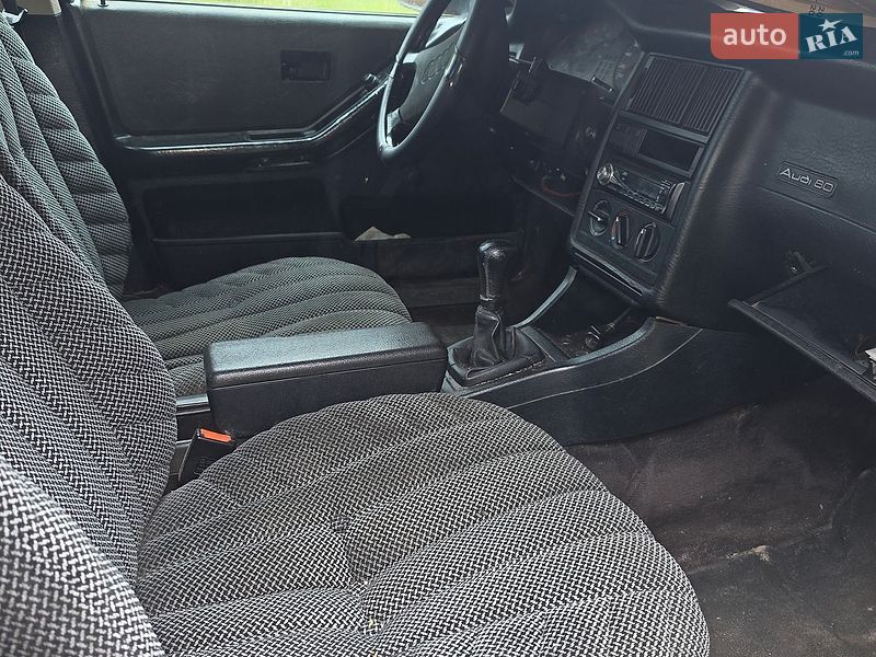 Седан Audi 80 1987 в Дымере