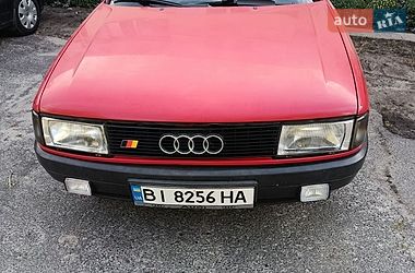 Седан Audi 80 1988 в Новых Санжарах
