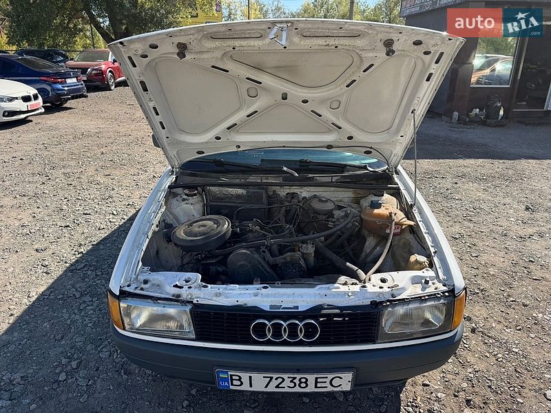 Седан Audi 80 1987 в Полтаві