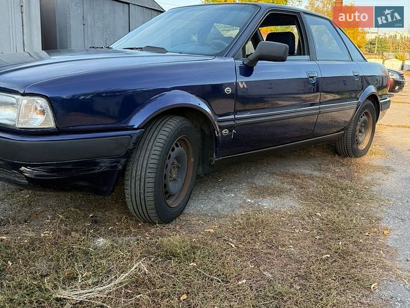 Седан Audi 80 1993 в Кременчуці