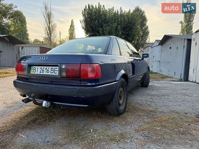 Седан Audi 80 1993 в Кременчуці