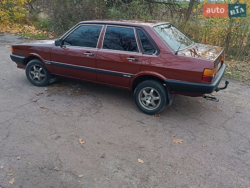 Седан Audi 80 1986 в Чернігові