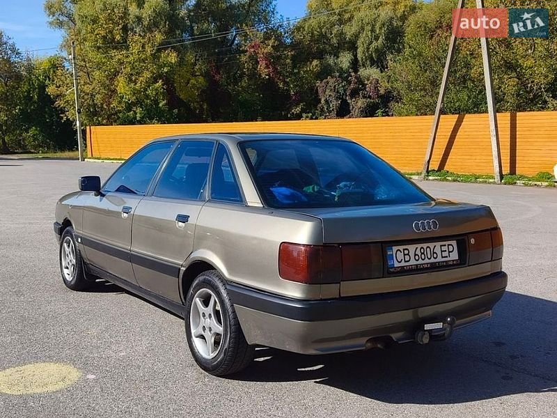 Седан Audi 80 1989 в Чернигове