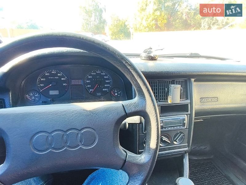 Седан Audi 80 1989 в Чернигове