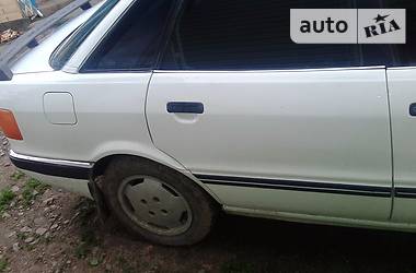 Седан Audi 90 1989 в Снятине