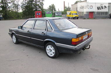 Седан Audi 90 1986 в Хмельнике