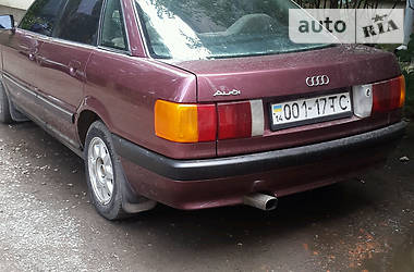 Седан Audi 90 1991 в Ужгороде