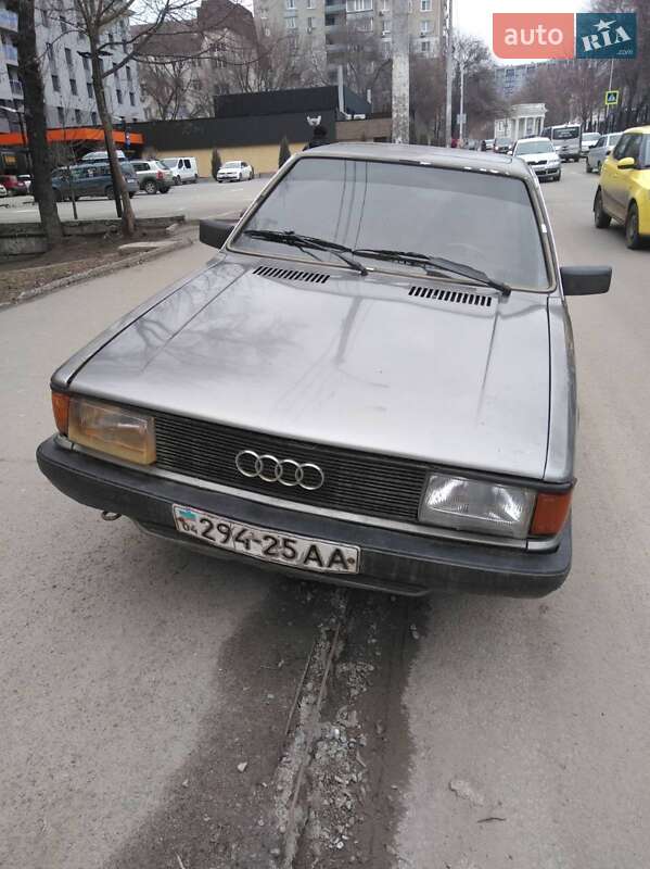 Седан Audi 90 1985 в Новомосковске фото 3 Седан Audi 90 1985 в Новомосковске