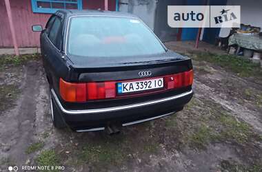 Седан Audi 90 1988 в Барышевке