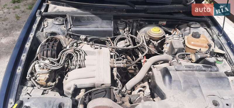 Седан Audi 90 1988 в Луцке