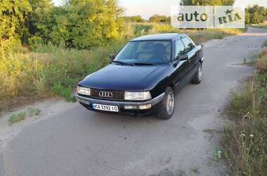 Седан Audi 90 1988 в Барышевке