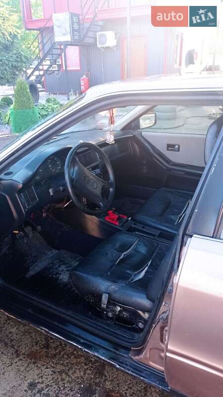 Седан Audi 90 1987 в Владимире