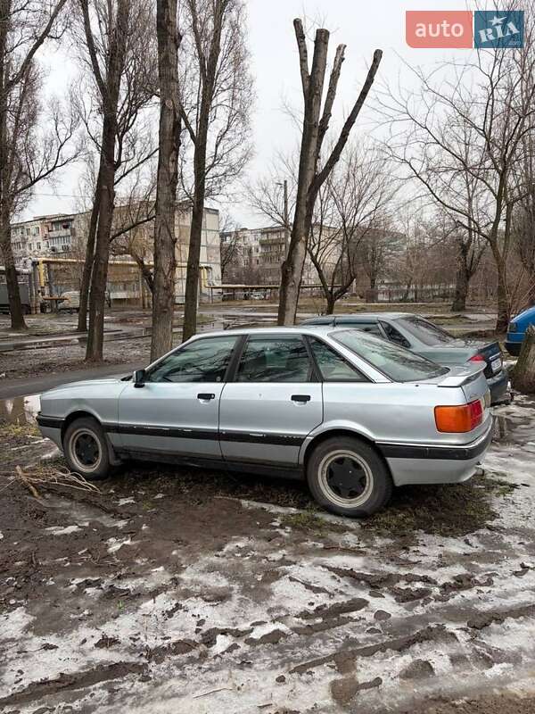 Седан Audi 90 1989 в Павлограді