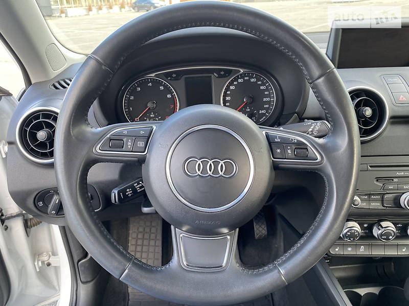 Хэтчбек Audi A1 2013 в Киеве
