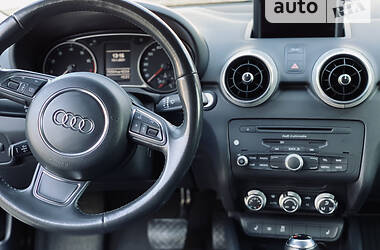 Хэтчбек Audi A1 2011 в Одессе