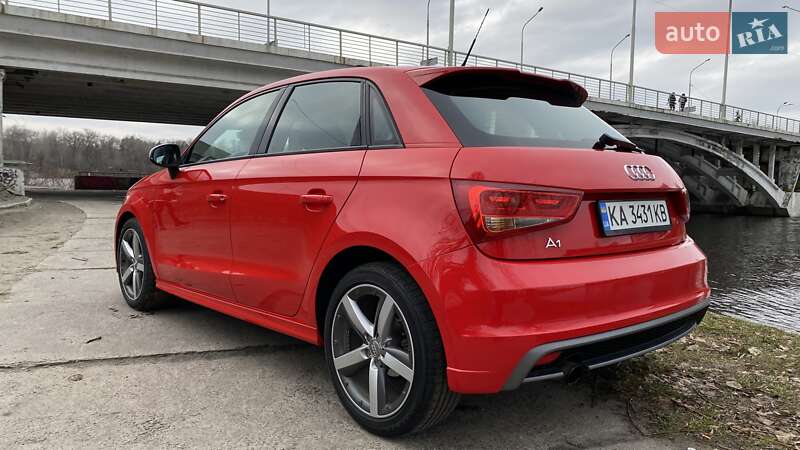 Хэтчбек Audi A1 2014 в Киеве