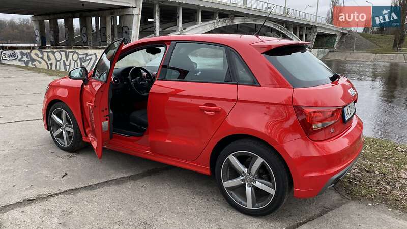 Хэтчбек Audi A1 2014 в Киеве