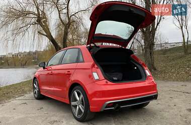 Хэтчбек Audi A1 2014 в 