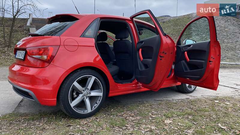 Хэтчбек Audi A1 2014 в Киеве